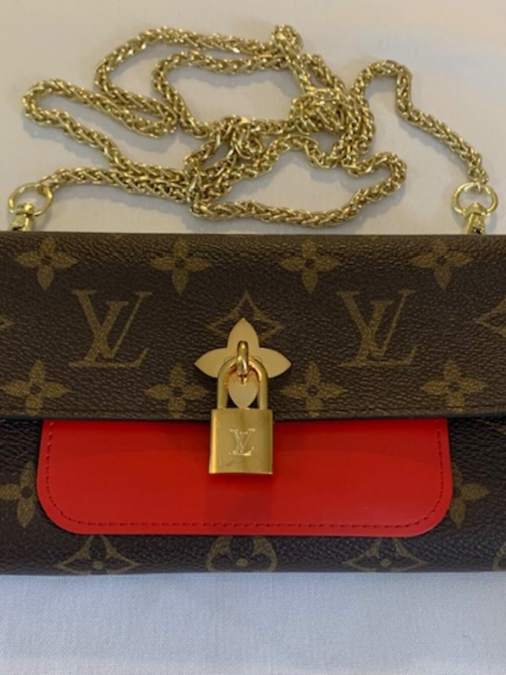 Louis Vuitton Wallet/ Clutch